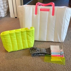 Sephora exclusive: Drunk Elephant beach bag with make up bag and accessories.